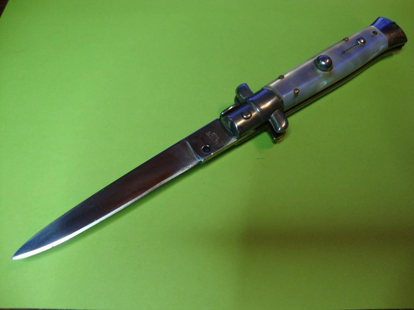 VIRGINIA INOX 20cm Italian stiletto Pearlex swivel bolster automatic knife