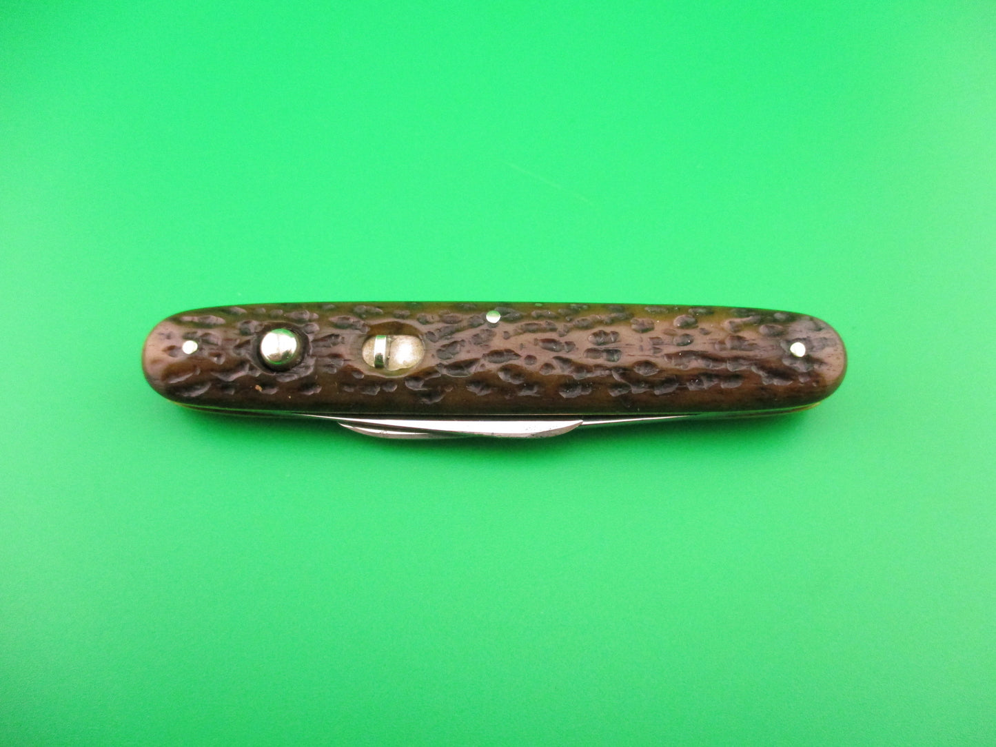 SHAPLEIGH D.E. HDW CO S1ST Medium 3 3/8" double Picked bone automatic knife