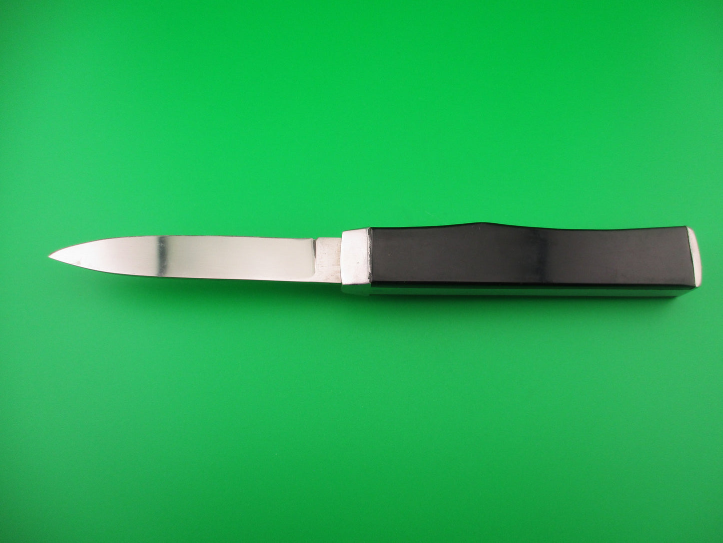 Spanish 22cm OTF Black Vintage silver shield aluminum frame DA knife NOS