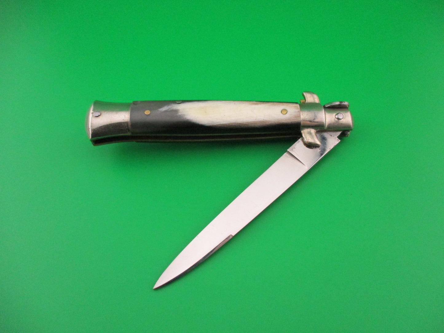 C. Jul Herbertz 21cm Italian Transitional Stiletto Horn Vintage 1960s NOS automatic knife