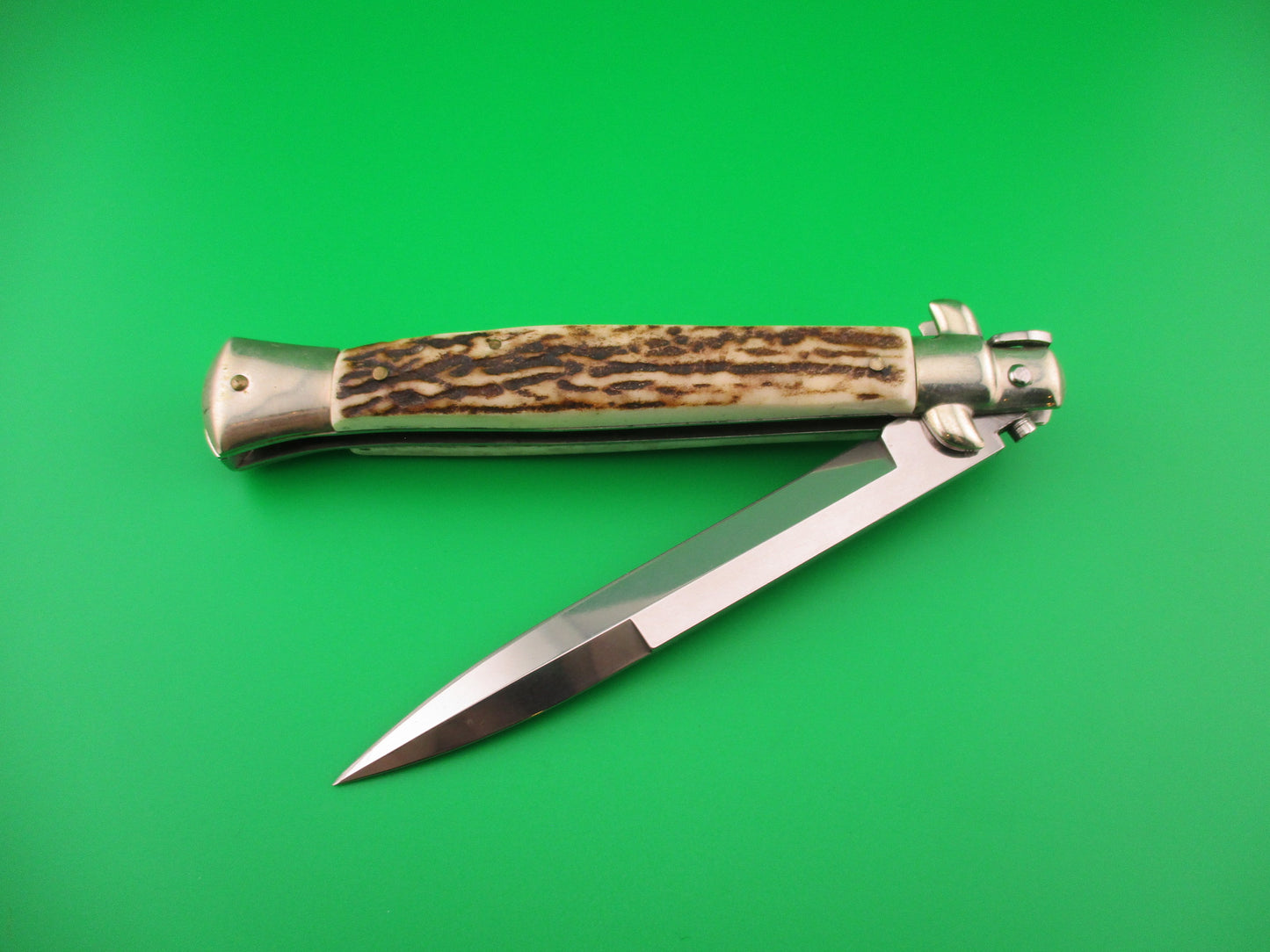 Walts LATAMA (Cat) 28cm Italian stiletto Bayonet Blade Stag switchblade knife