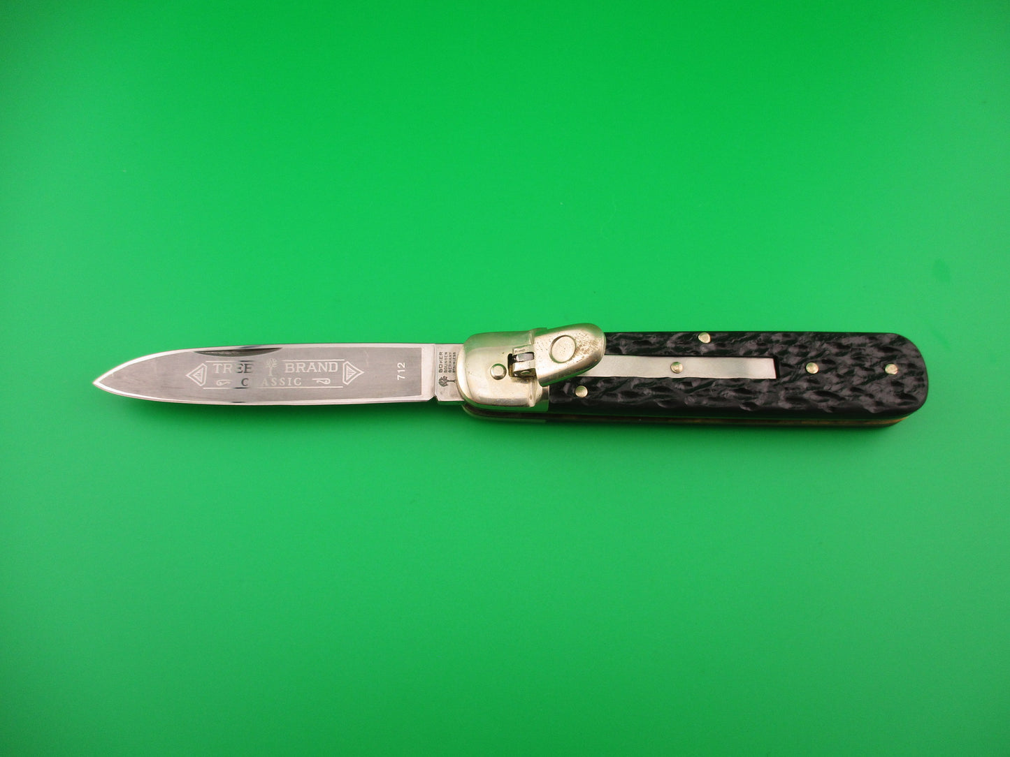 BOKER TREE BRAND CLASSIC 712 11cm German Lever automatic knife Black stag