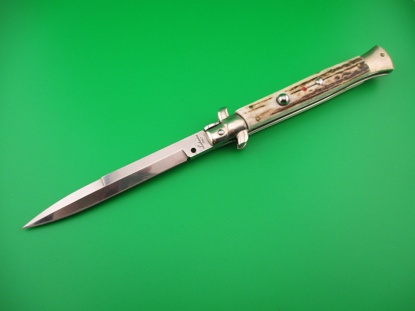 Walts LATAMA (Cat) 28cm Italian stiletto Bayonet Blade Stag switchblade knife