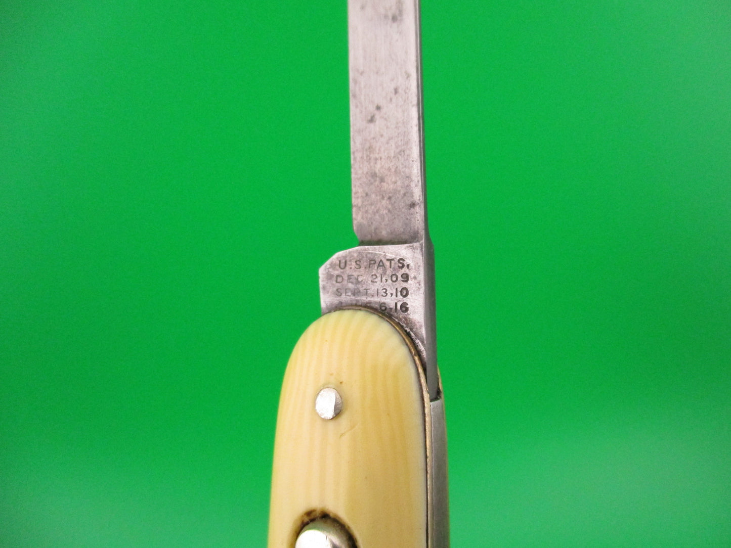 SCHRADE CUT CO medium double Ivory celluloid Fitchburg Mutual vintage switchblade knife