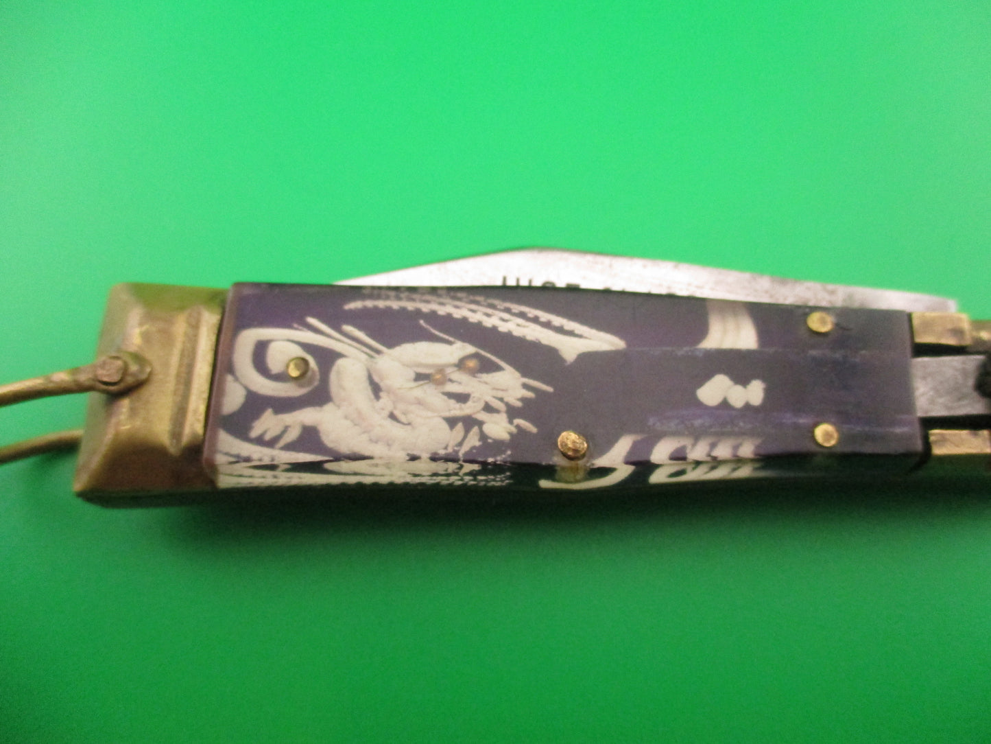 HIGF CLASS PAT 390224 16cm Japanese Purple Dragon Brass lever automatic knife