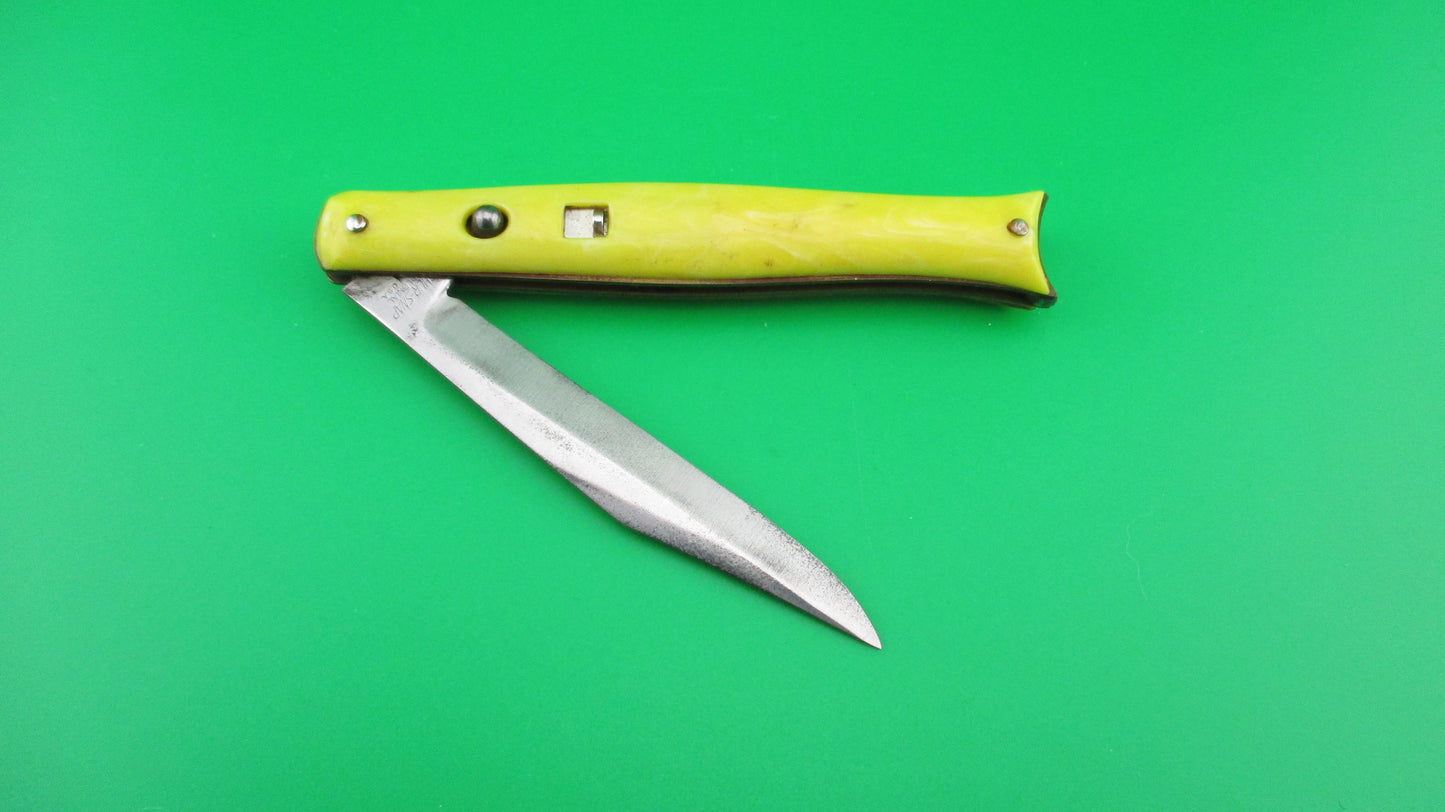 Colonial Shur Snap Fishtail yellow early 1950s switchblade