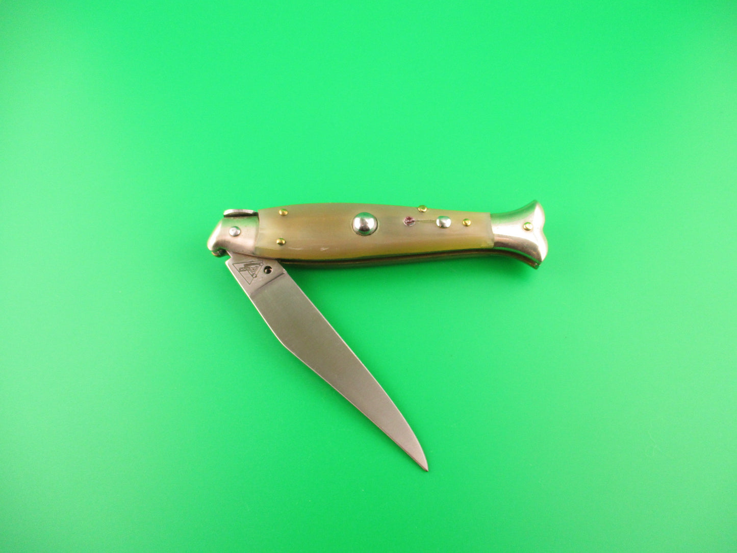 AKC 20cm Italian Picklock Fishtail Honey horn automatic knife