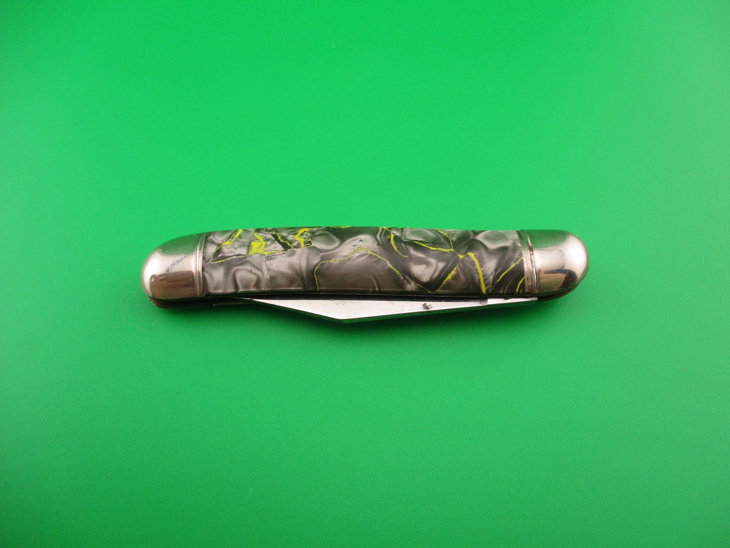 Hammer Brand Imperial Serpentine Jack Silver pearl Yellow streaks switchblade knife