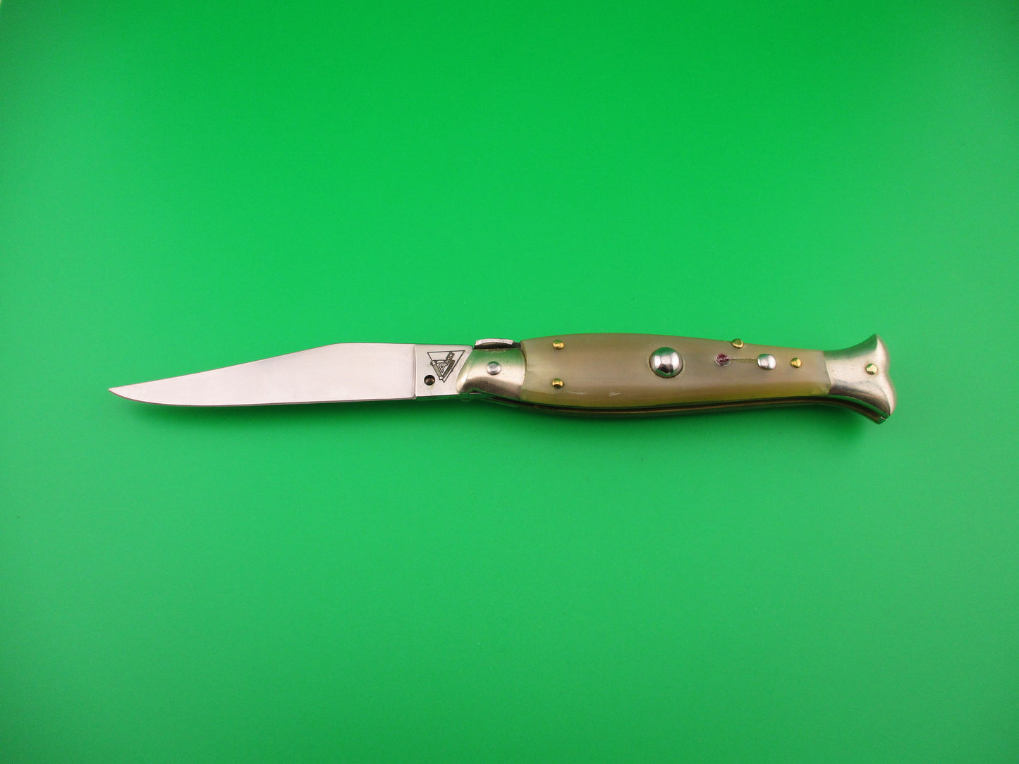 AKC 20cm Italian Picklock Fishtail Honey horn automatic knife