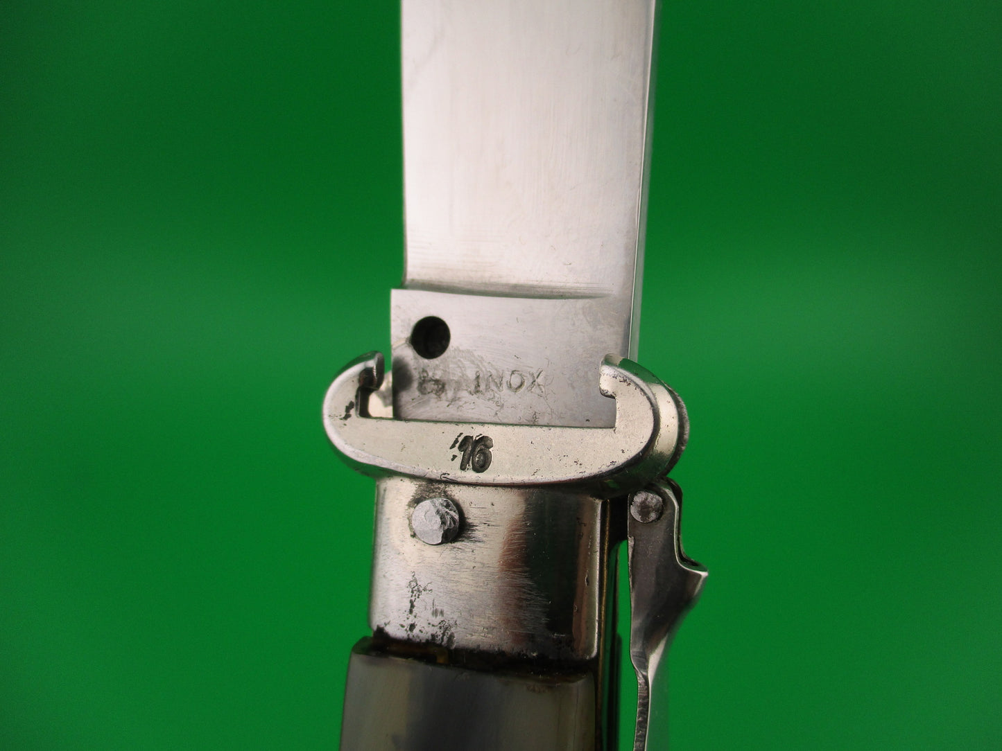 INOX 22cm Italian Deer foot Shark Tooth Fulcrum release Shell puller switchblade