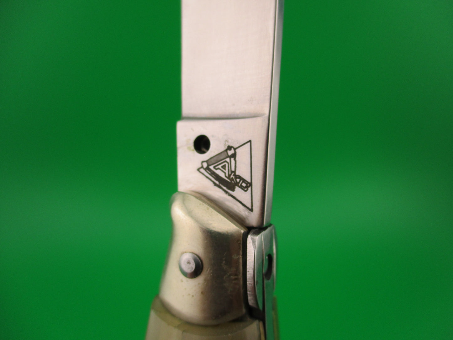 AKC 20cm Italian Picklock Fishtail Honey horn automatic knife