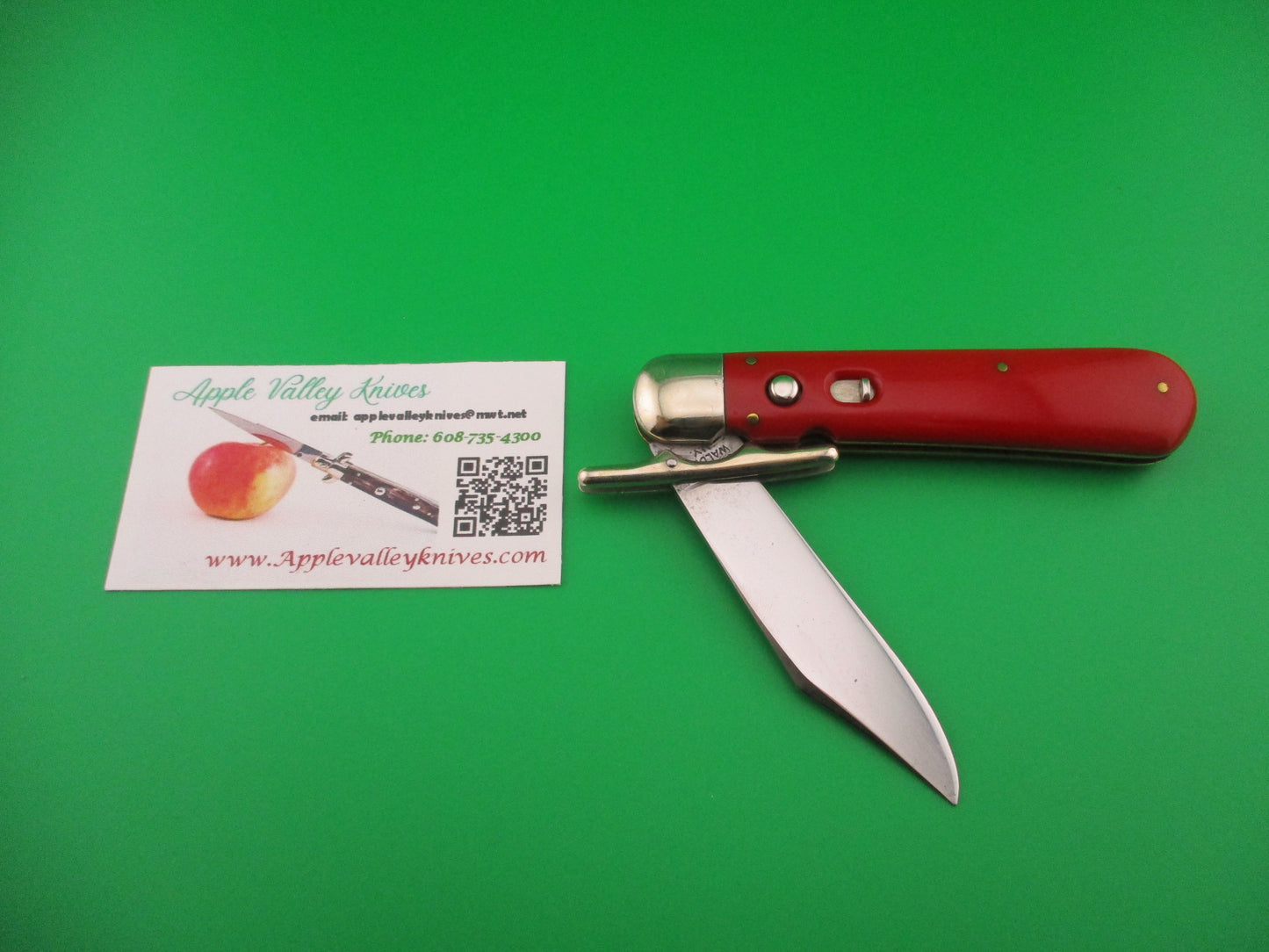 Schrade Walden Craftsman 9540 Red folding guard vintage 1950s automatic knife
