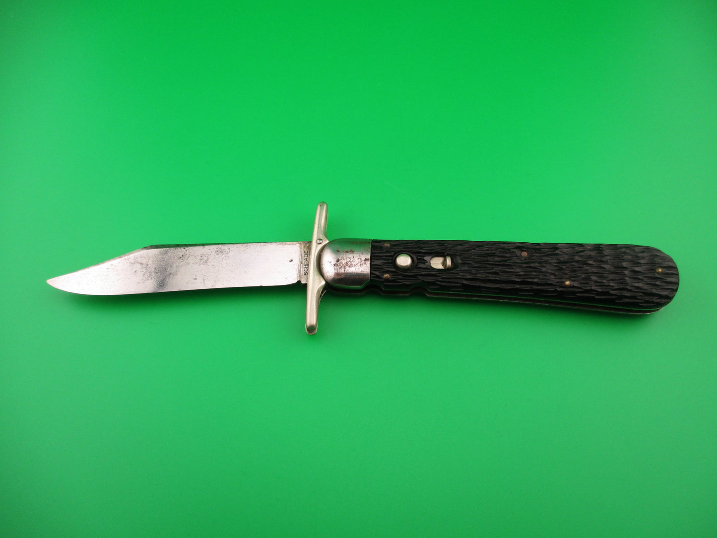 Schrade Walden #153 Hunters Pride Folding guard switchblade knife