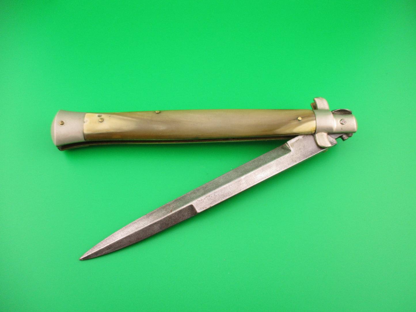 S.M.CO ITALY 33cm Italian Picklock Vintage 1950s Honey & Cream Automatic knife