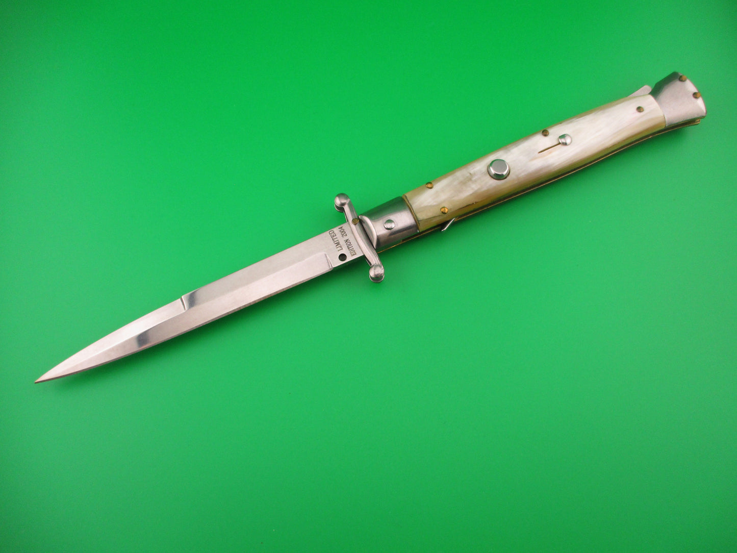 LIMITED EDITION 2004 28cm Italian Swing Guard Frank B Honey & Cream automatic knife