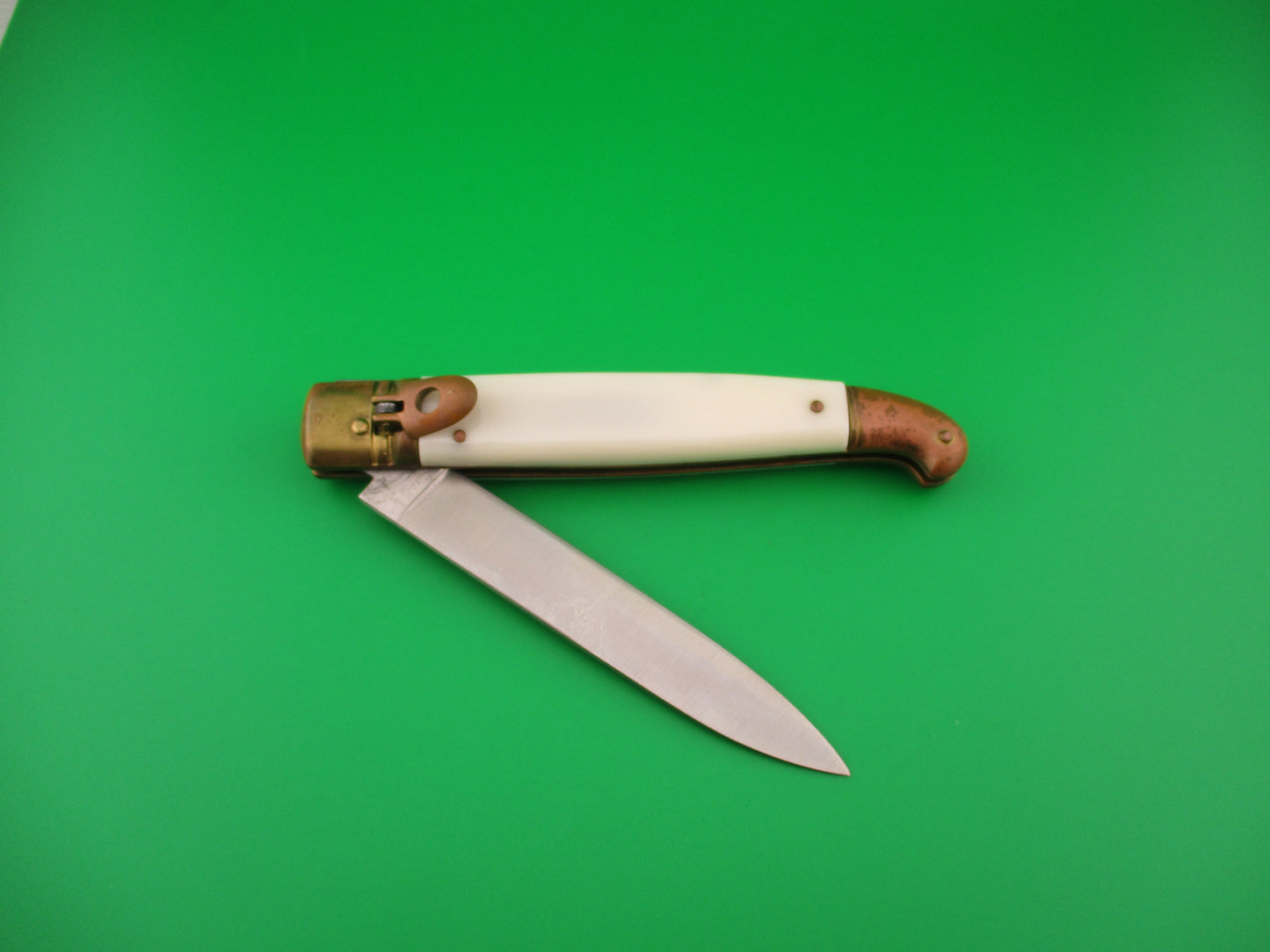 Rostfrei 24cm Italian Birds Head Ivory Brass Lever automatic knife
