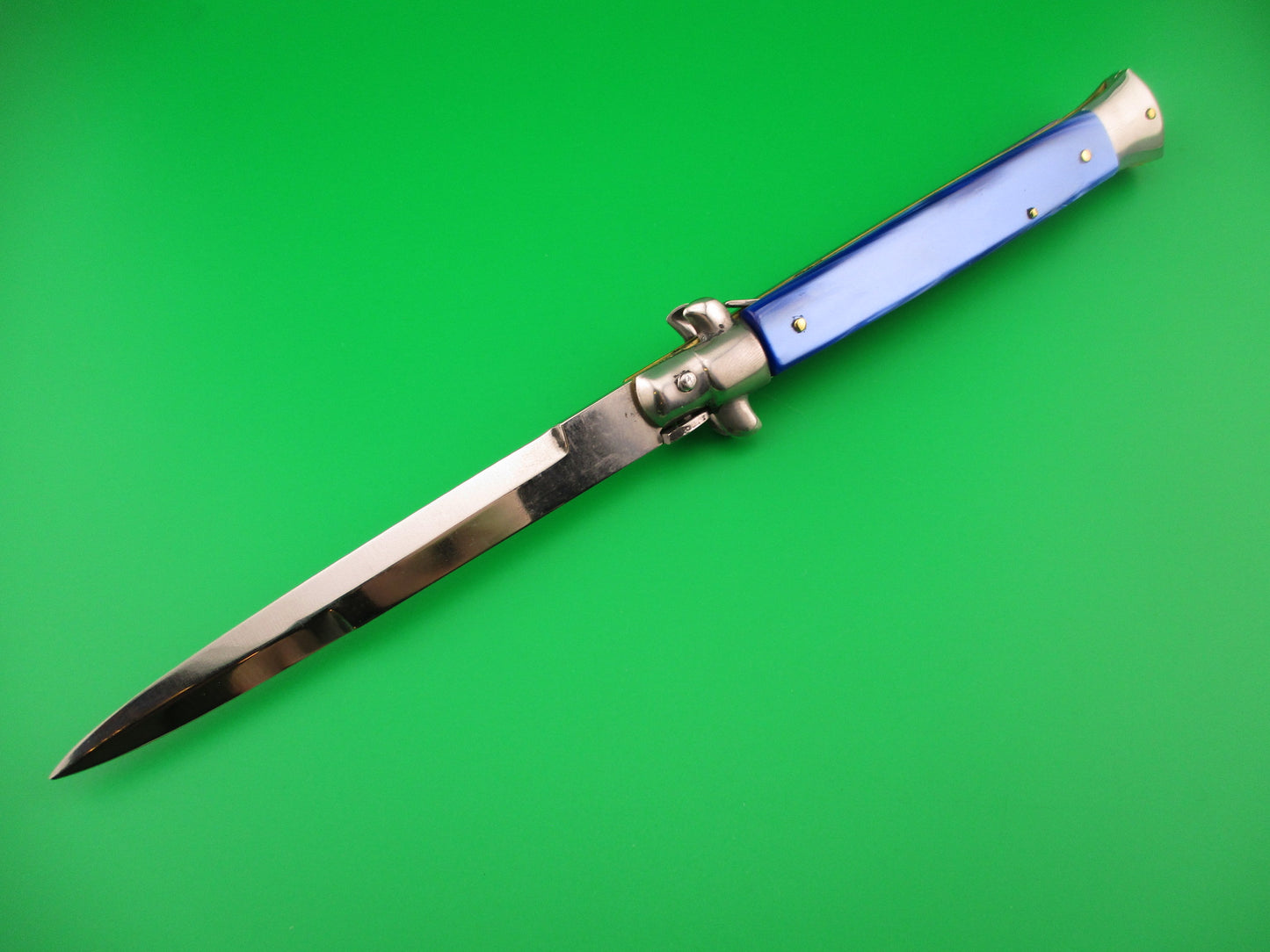 B Rostfrei 28cm Italian Stiletto swivel bolster Blue acrylic automatic knife