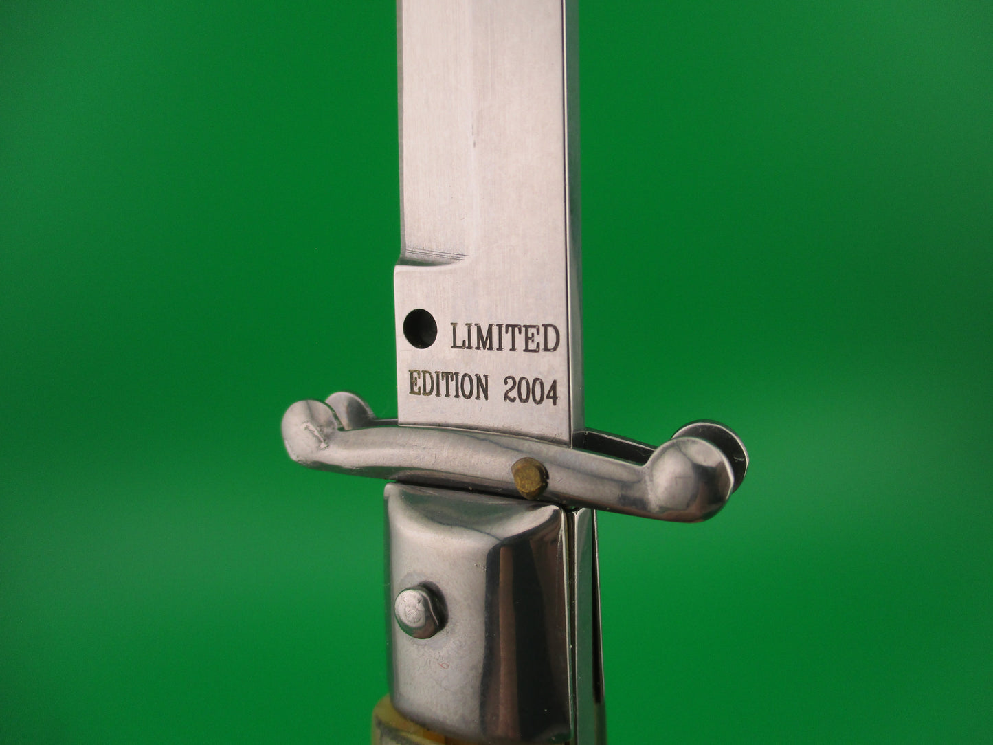 LIMITED EDITION 2004 28cm Italian Swing Guard Frank B Honey & Cream automatic knife