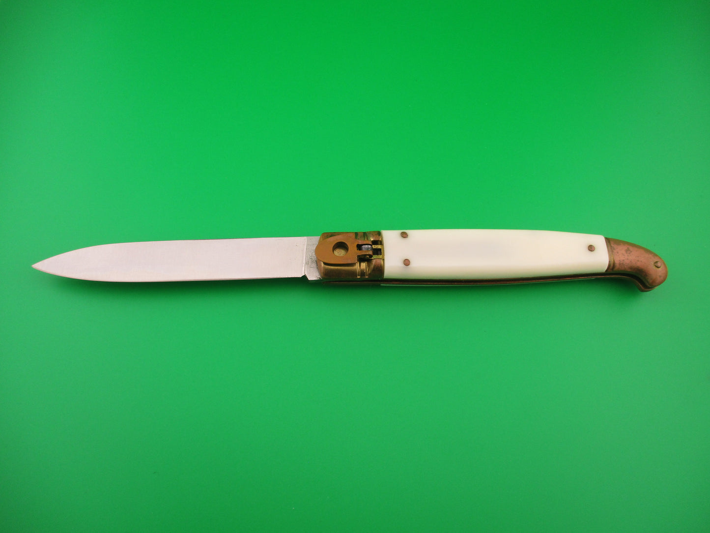 Rostfrei 24cm Italian Birds Head Ivory Brass Lever automatic knife