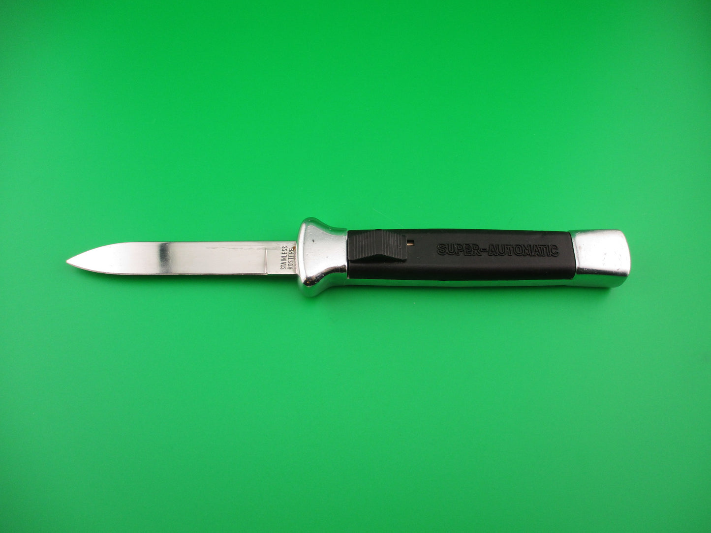STAINLESS ROSTFREI 21cm SUPER AUTOMATIC Black Chef's Hat switchblade