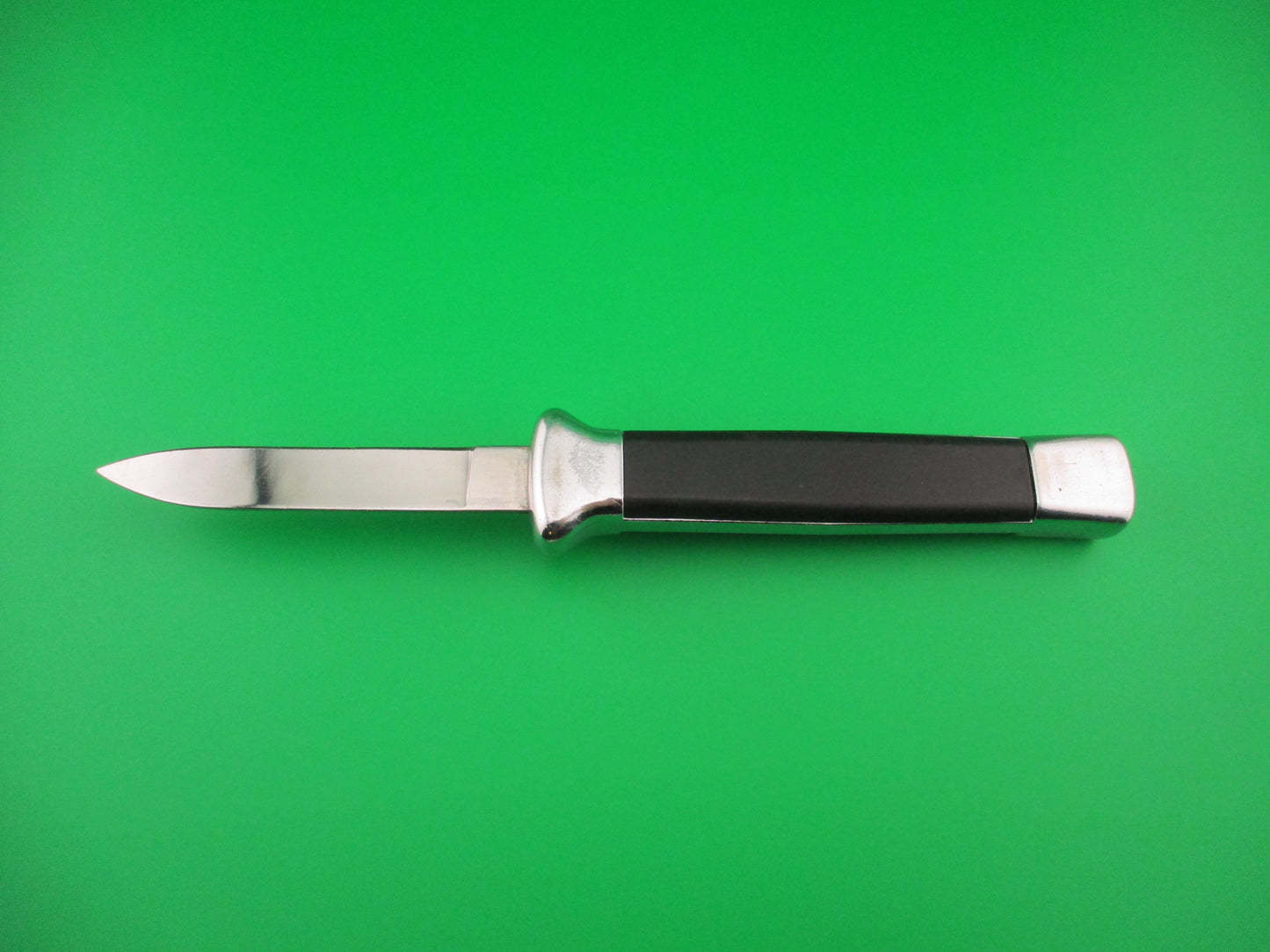 STAINLESS ROSTFREI 21cm SUPER AUTOMATIC Black Chef's Hat switchblade