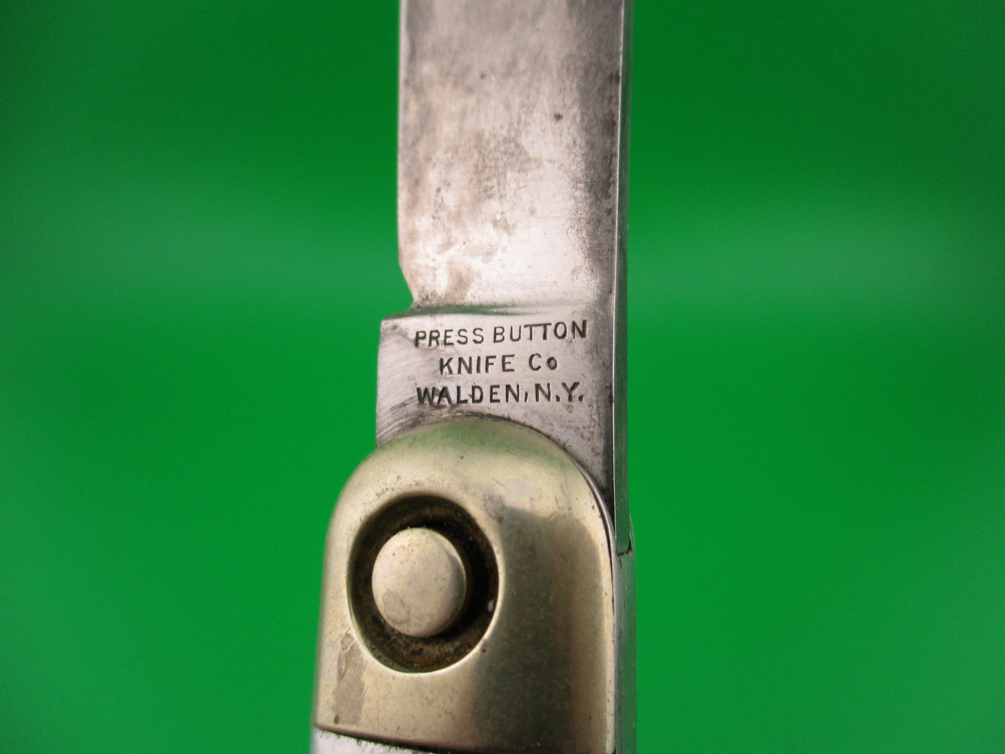 Press Button Knife Co One Arm Man Knife switchblade