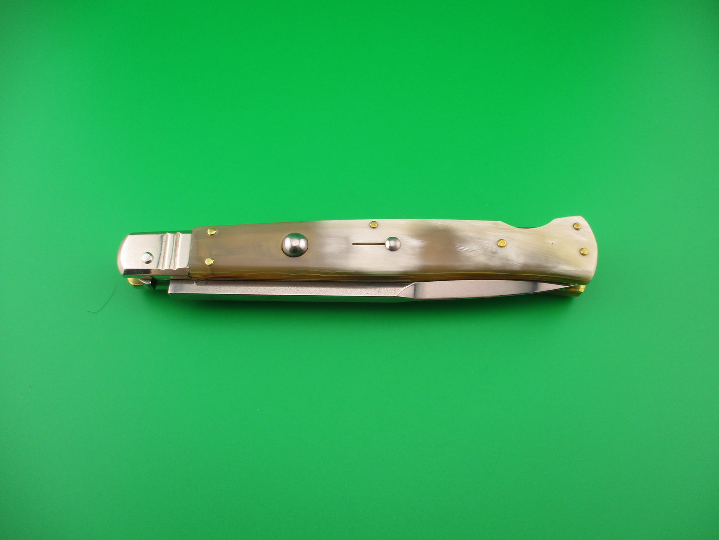 D.M. Dolphin 28cm Italian SHARK Bayonet lockback Honey & Cream automatic knife 5mm
