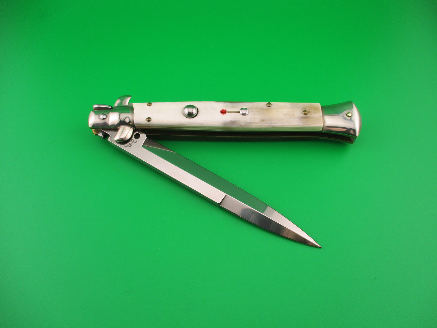 Walts LATAMA Cat 28cm Italian Stiletto Bayonet Blade Honey Cream switchblade
