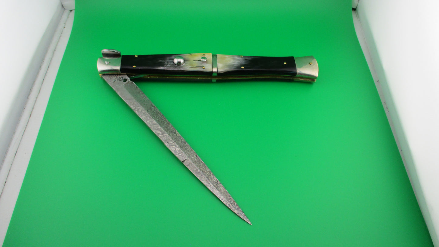 Renzo Pascotto 45cm Maniago Italy Damascus Wasp Brazilian horn Picklock automatic knife