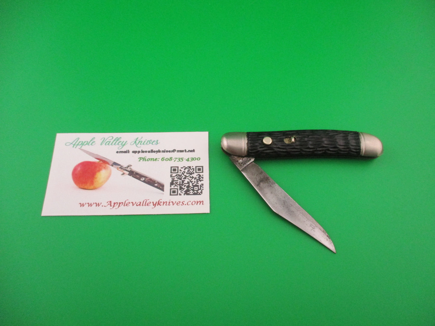 Hammer Brand Imperial Serpentine Jack Black jigged vintage switchblade knife