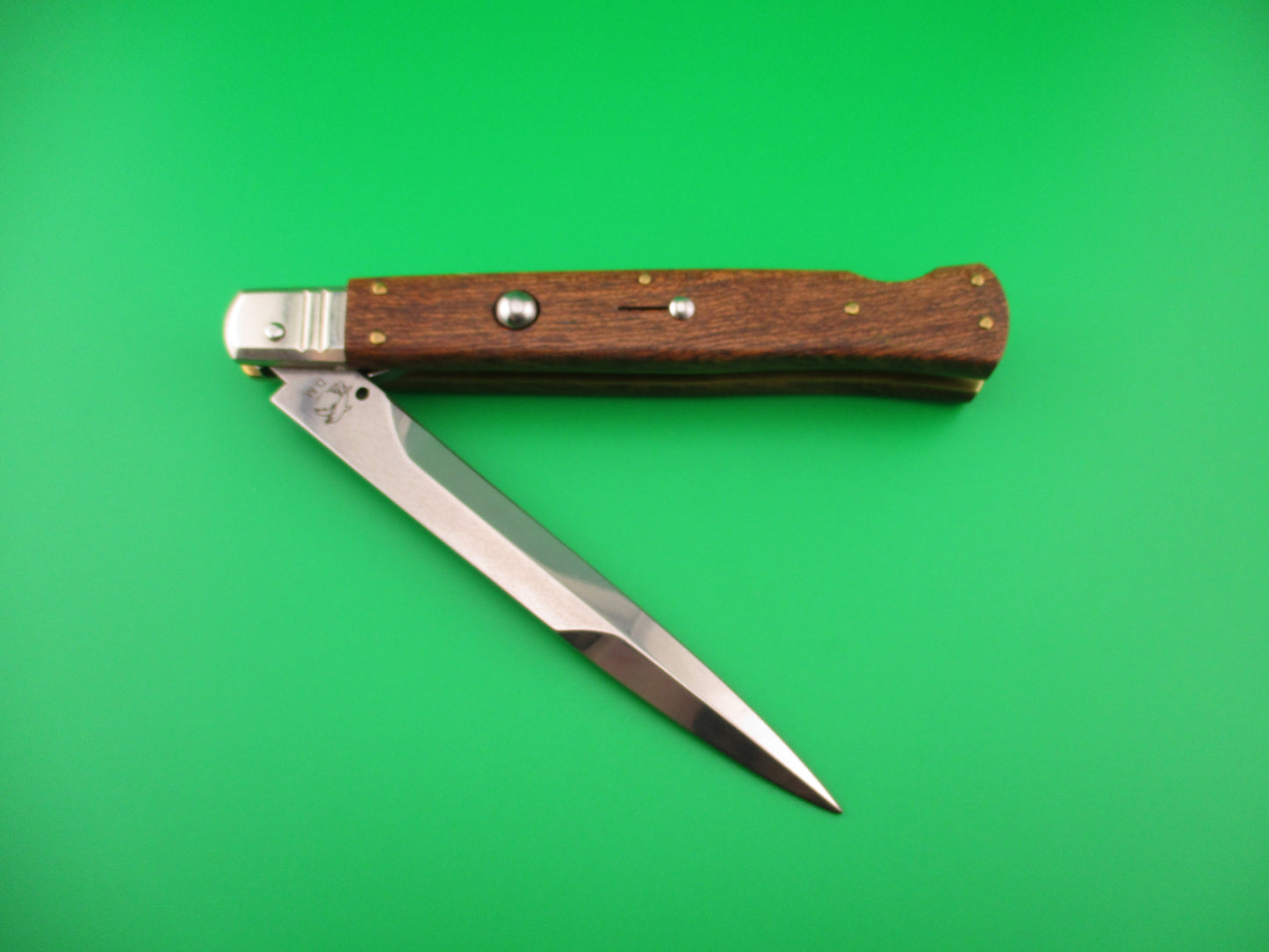 D.M Dolphins 28cm Italian SHARK Bayonet lockback Wood handled automatic knife