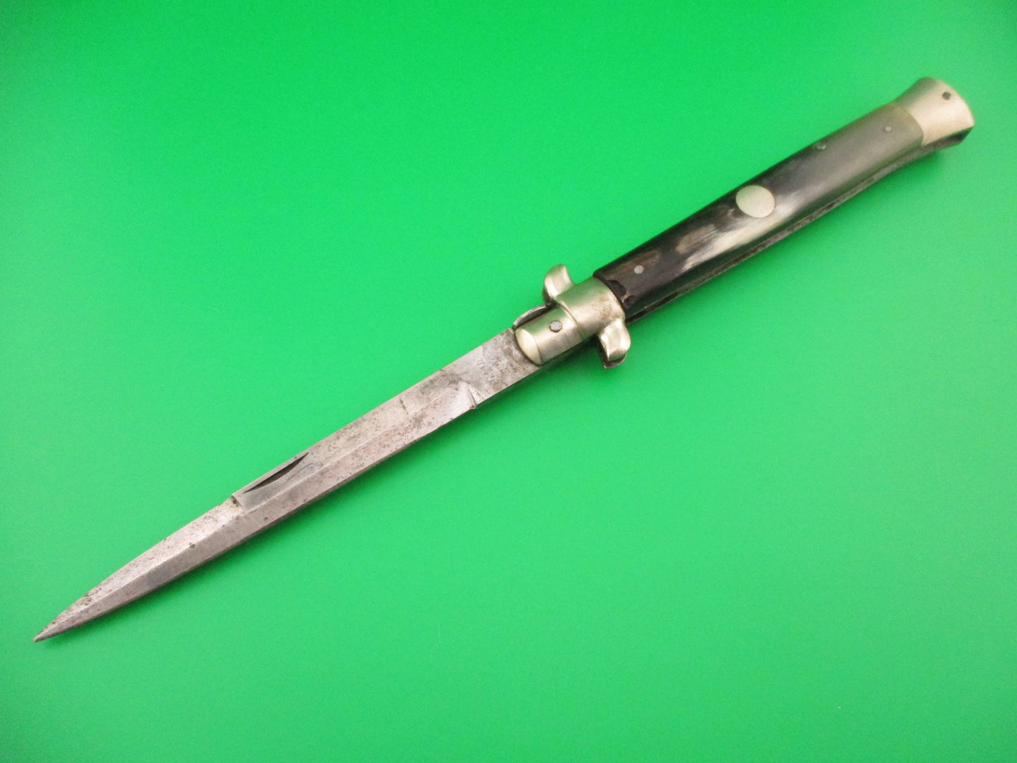 G.C. CO ITALY 28cm Italian Picklock manual Stiletto 1960s vintage fake button knife