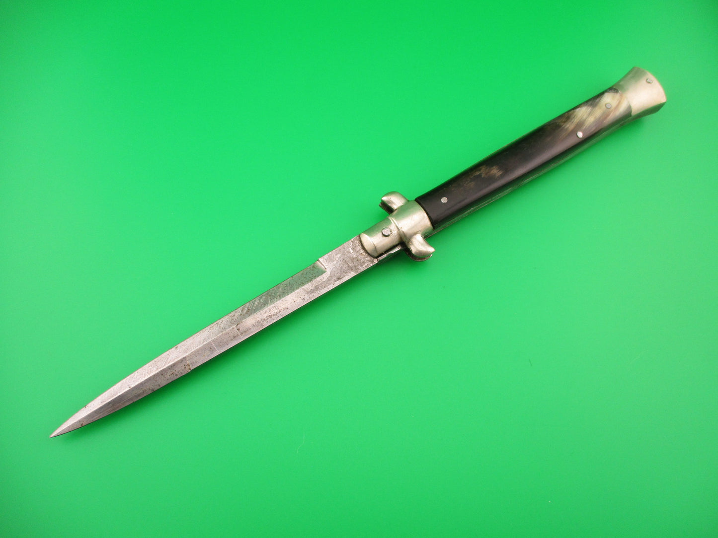 G.C. CO ITALY 28cm Italian Picklock manual Stiletto 1960s vintage fake button knife