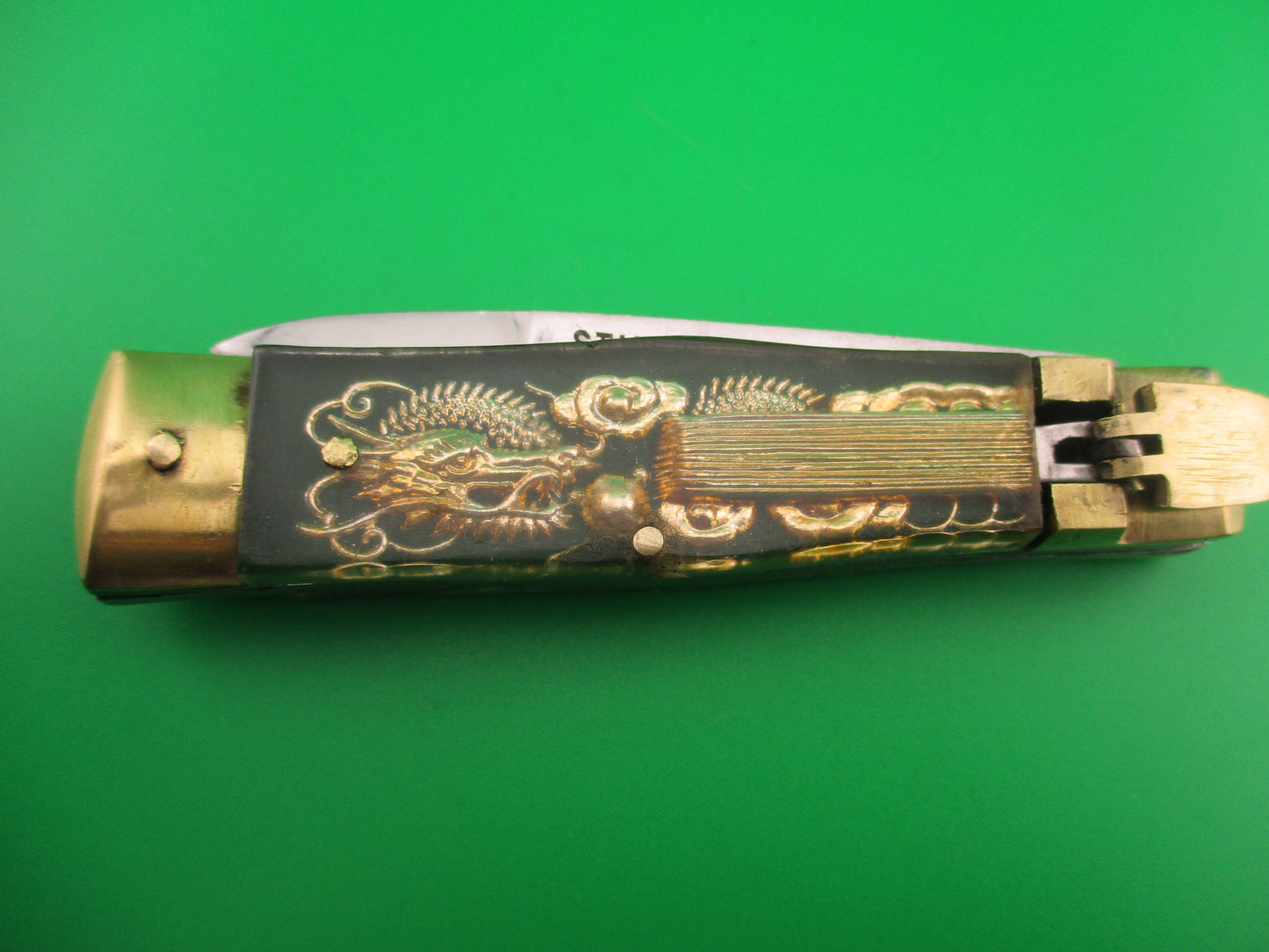 STAINLESS STEEL 17cm Japanese Bullfighter Green Bayonet blade brass lever switchblade