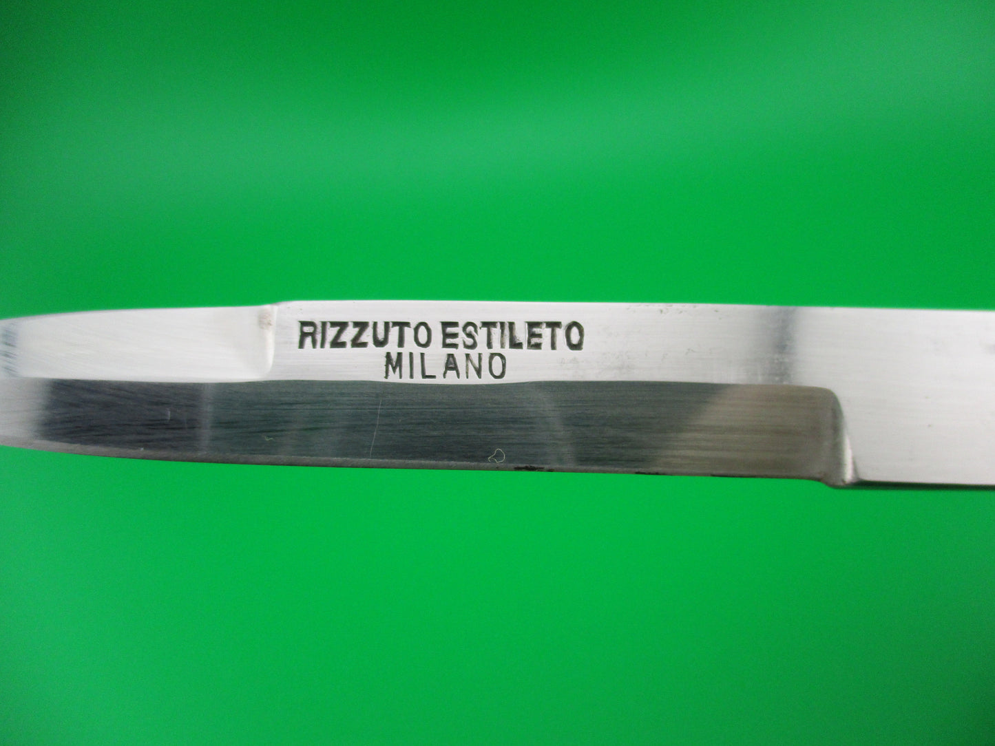 z Rizzuto Estileto Milano 9 inch Japanese swing guard switchblade