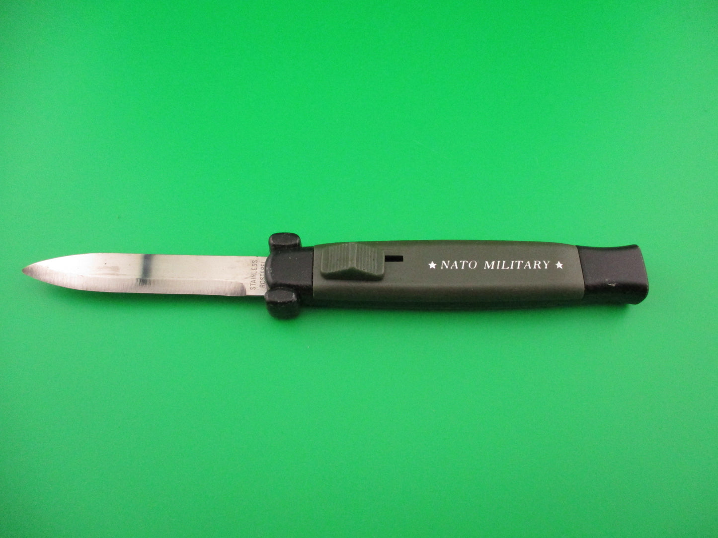 STAINLESS ROSTFREI 20cm NATO MILITARY DA OTF green automatic knife black bolsters