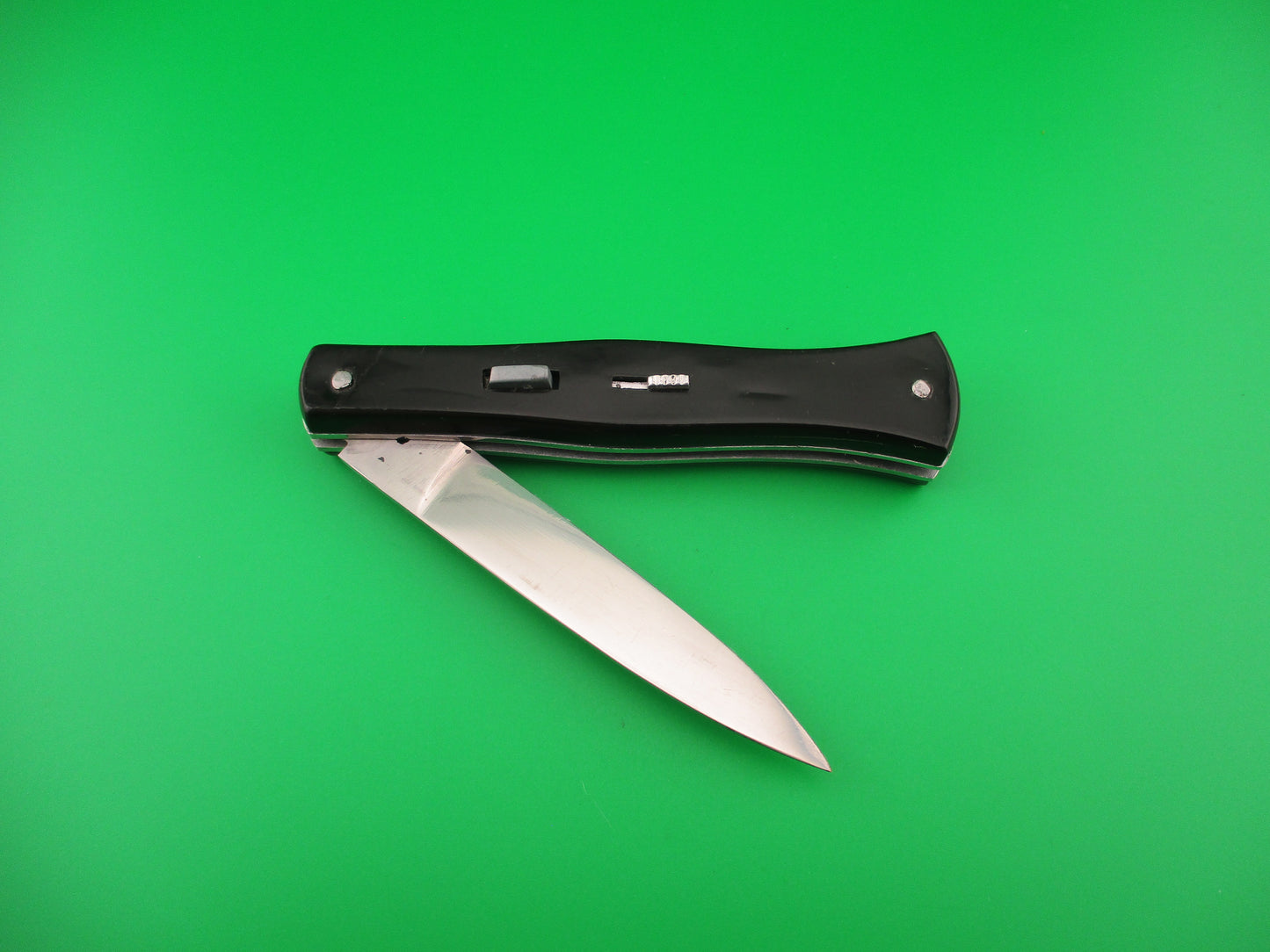 Sterile 21cm Spanish Fishtail Black Rectangular button vintage automatic knife