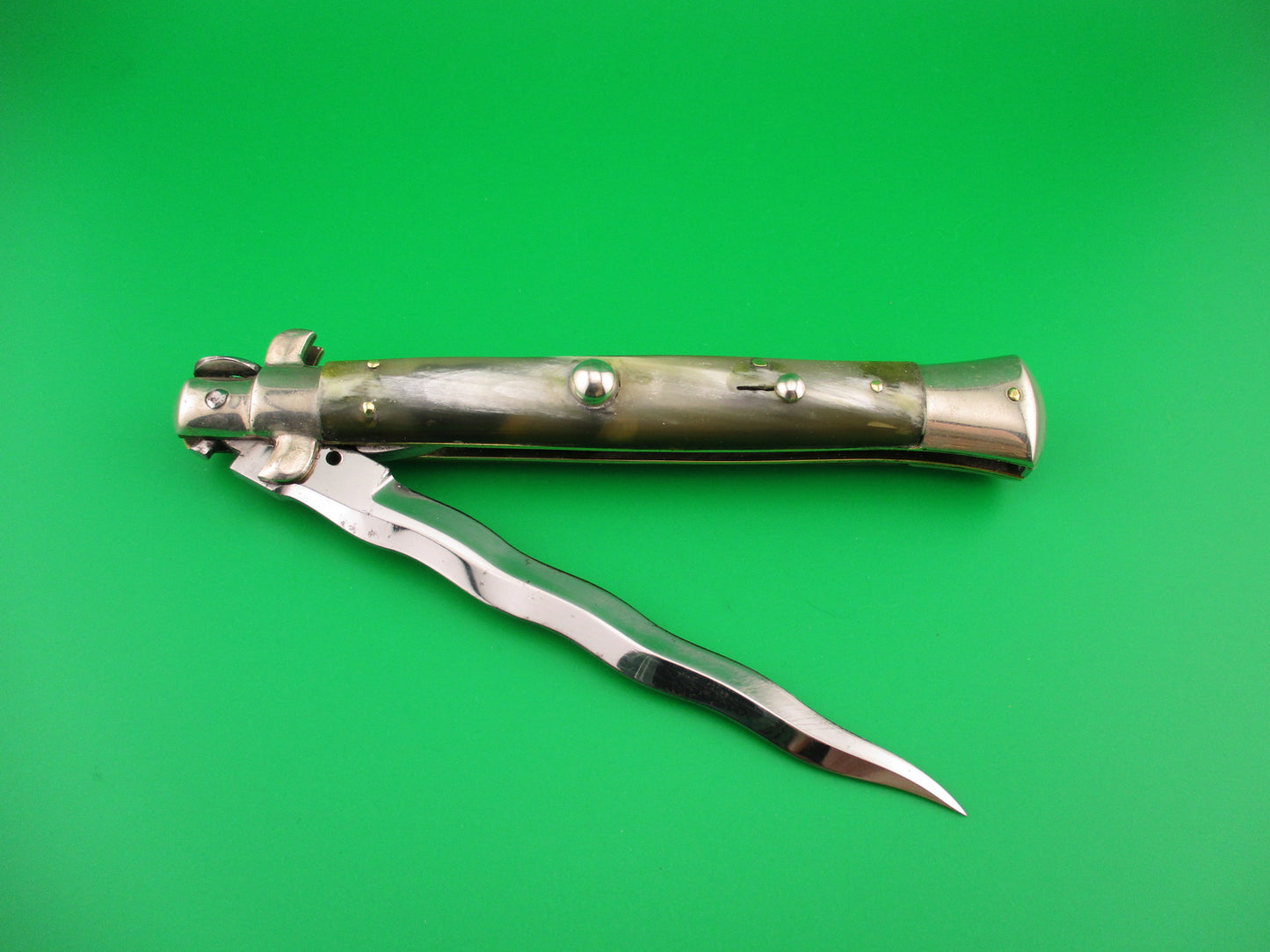 Latama Italy 28cm Italian Picklock Kris blade Green horn 1950s vintage automatic knife