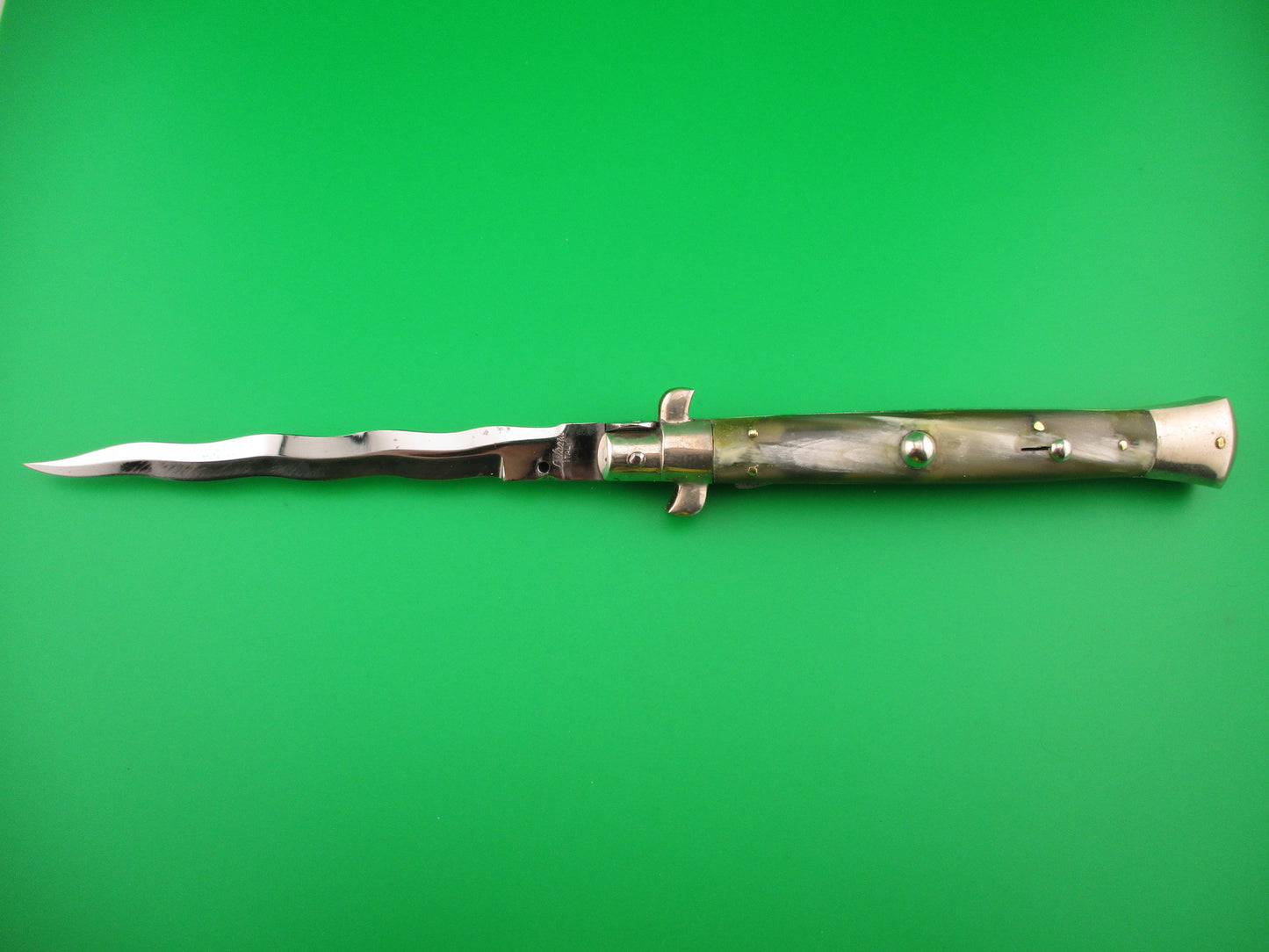 Latama Italy 28cm Italian Picklock Kris blade Green horn 1950s vintage automatic knife