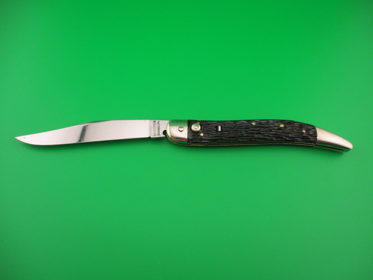 Queen Cutlery Co Titusville, PA Jet 25 Toothpick Black w/safety switchblade
