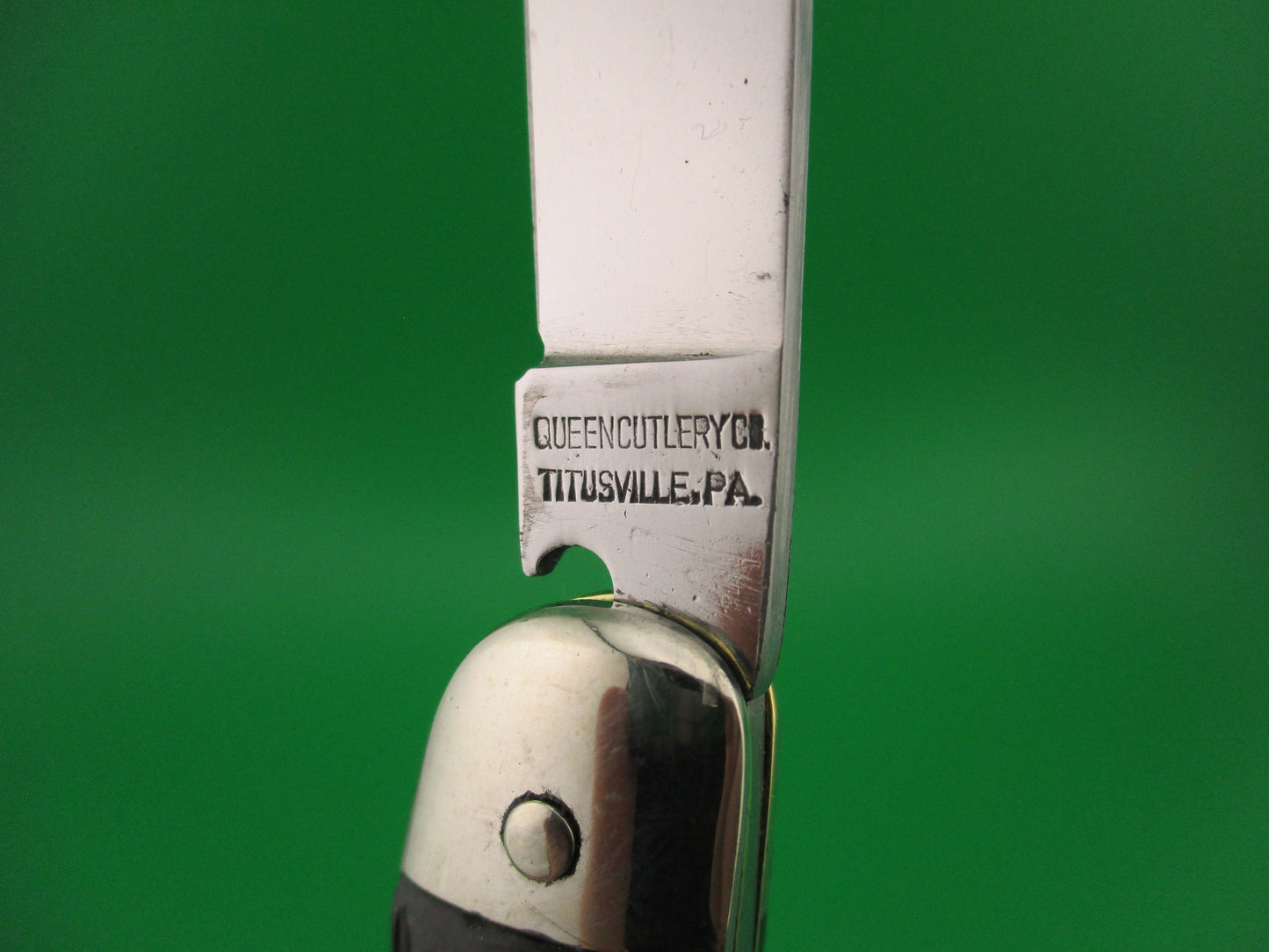 Queen Cutlery Co Titusville, PA Jet 25 Toothpick Black w/safety switchblade
