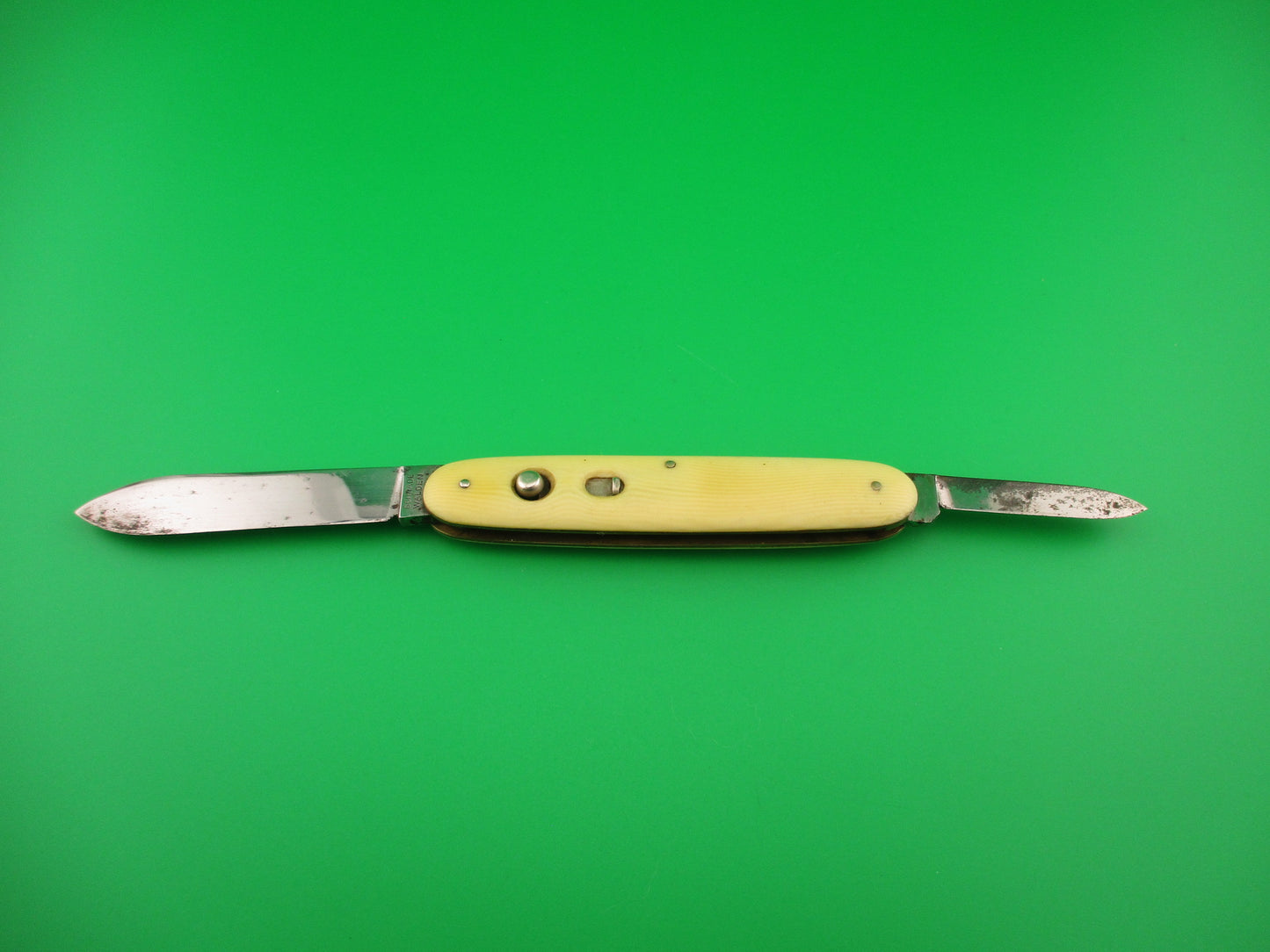 SCHRADE WALDEN Large Double Ivory Celluloid 3 3/4" automatic knife