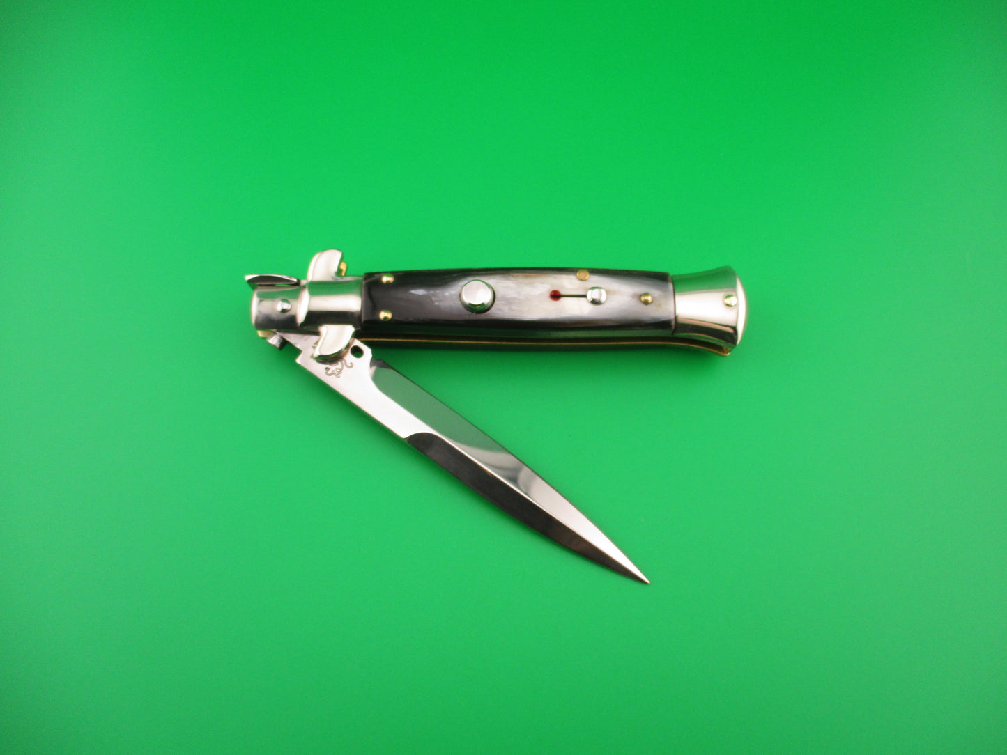 Walt's Latama ITALY (cat stamp) 23cm Italian Flat guard Picklock Brazilian horn automatic knife