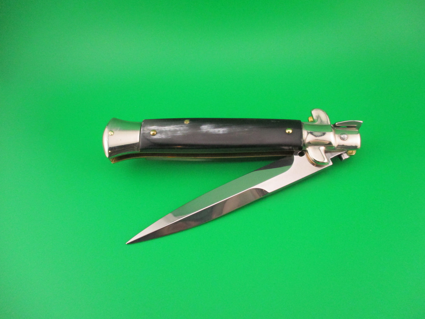 Walt's Latama ITALY (cat stamp) 23cm Italian Flat guard Picklock Brazilian horn automatic knife
