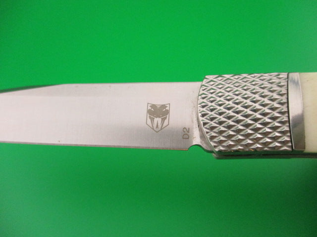 Cobratec Trapper White bone CTTHRWT hidden release automatic knife in box