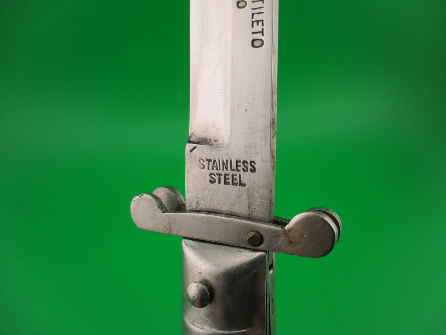 Rizzuto Estileto Milano 18cm Japanese Step bolster swing guard switchblade knife
