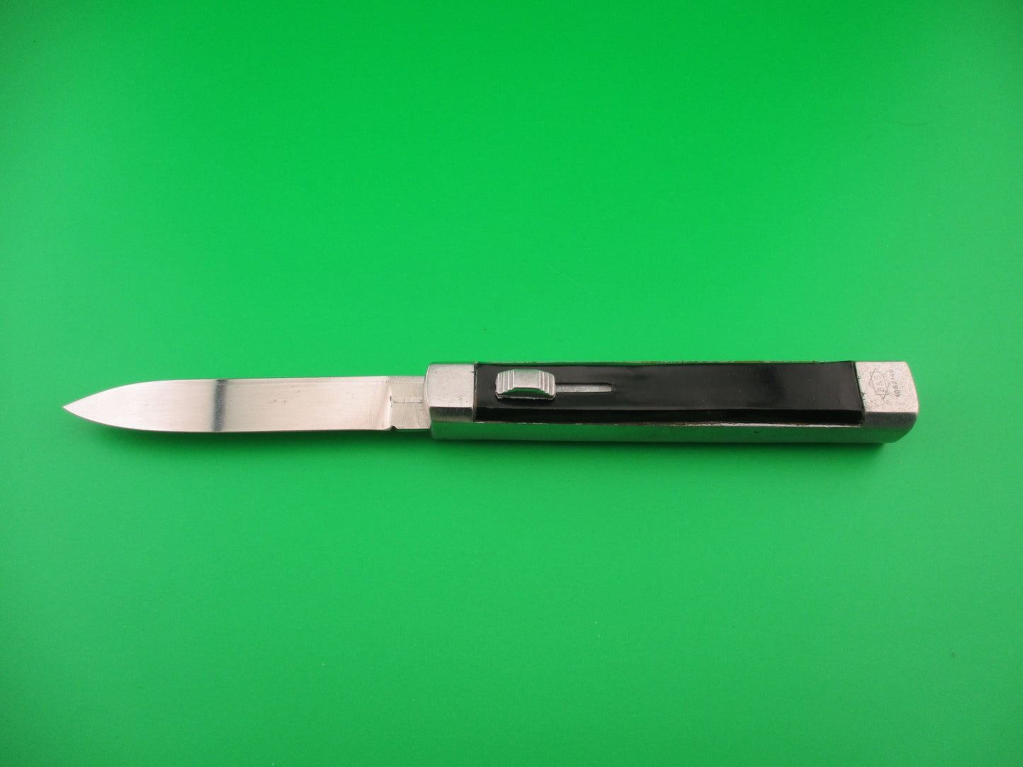 B&S 1062146 Spanish 20cm OTF Black Aluminum Automatic knife