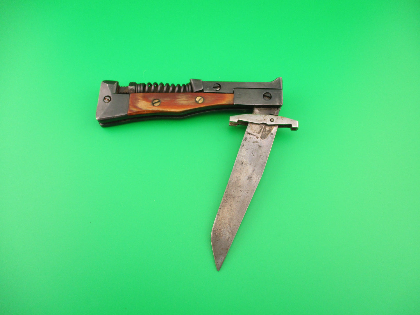 AK47 21cm Soviet style Vintage Swing guard wood & blued automatic knife