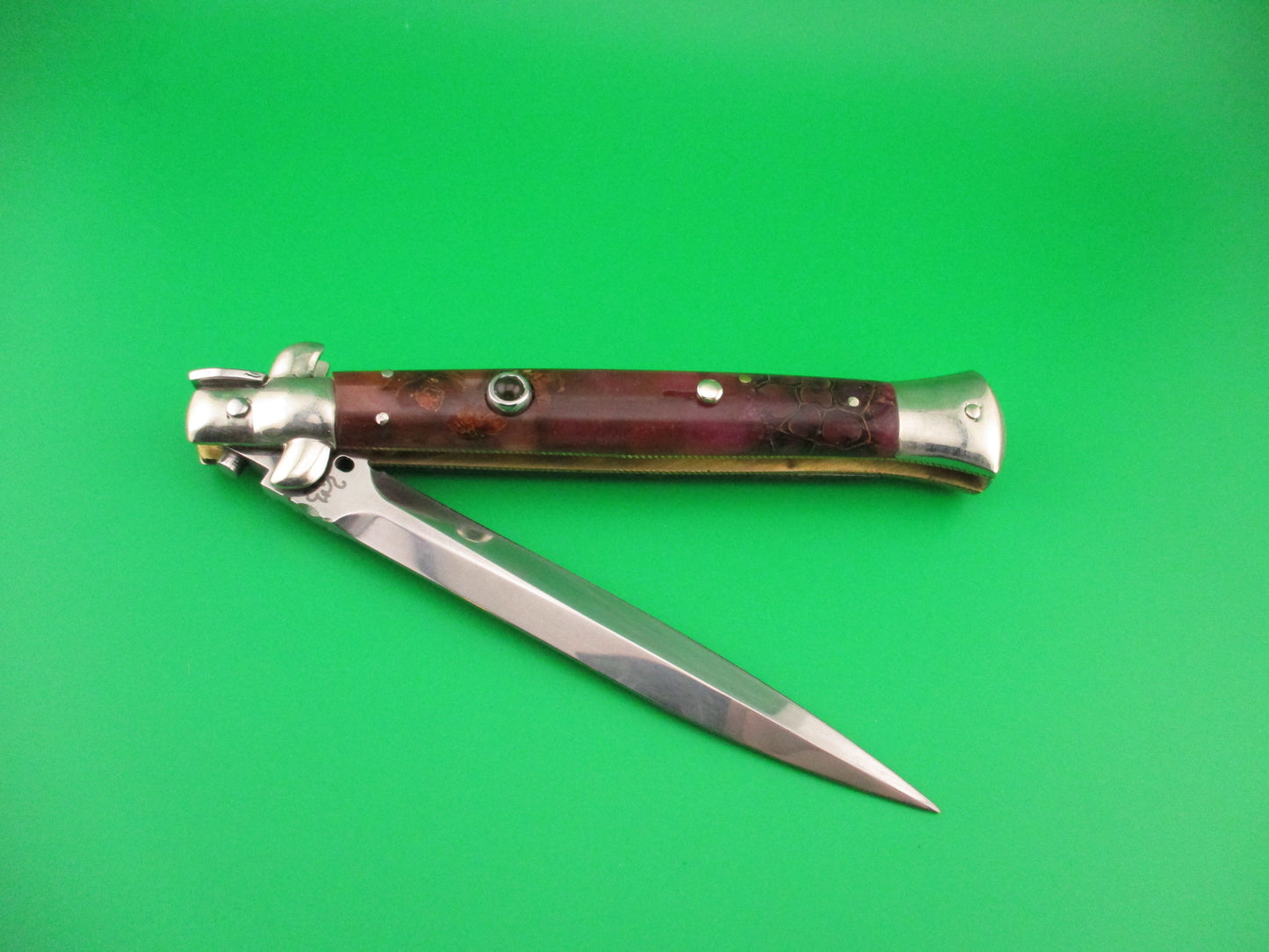 Walt's Latama 28cm Italian Classic customized by Tank Fisher Red & Purple automatic knife
