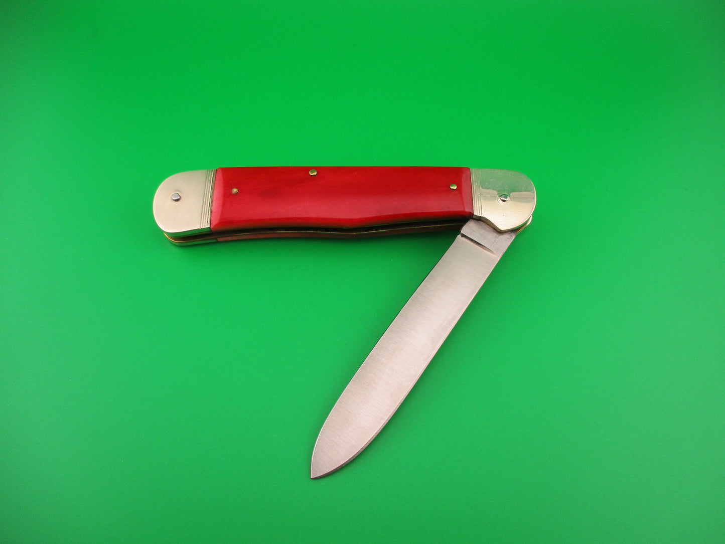 Big Red Hubertus 13cm (closed) German Lever lock Red bone Automatic knife